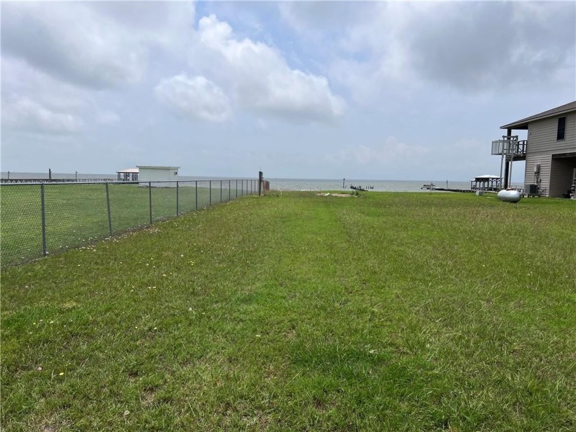 Looking for that weekend getaway? Check out this waterfront - Beach Lot for sale in Other, Texas on Beachhouse.com