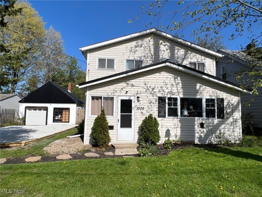 Beautifully Updated 4 Bedroom & 2 Bath Colonial just steps away - Beach Home for sale in Willoughby, Ohio on Beachhouse.com