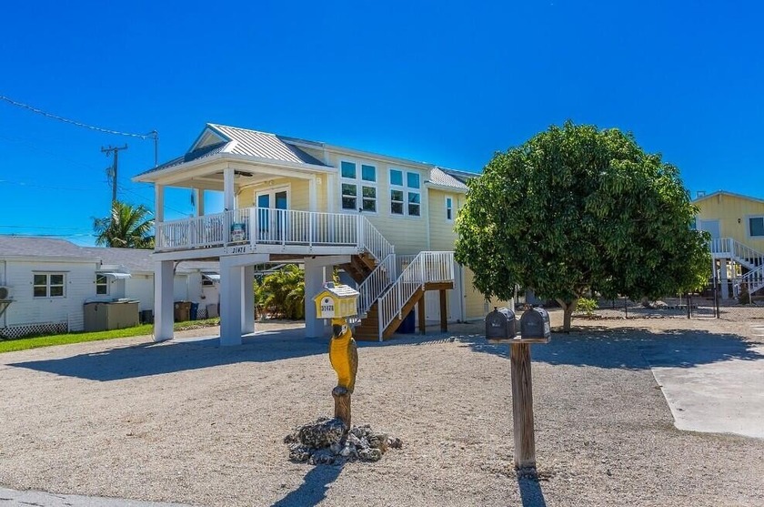 Discover the quintessential Florida Keys lifestyle in this - Beach Home for sale in Big Pine Key, Florida on Beachhouse.com