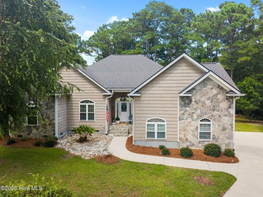 Beautifully Updated, Exceptionally Maintained -- The Home That - Beach Home for sale in Hampstead, North Carolina on Beachhouse.com