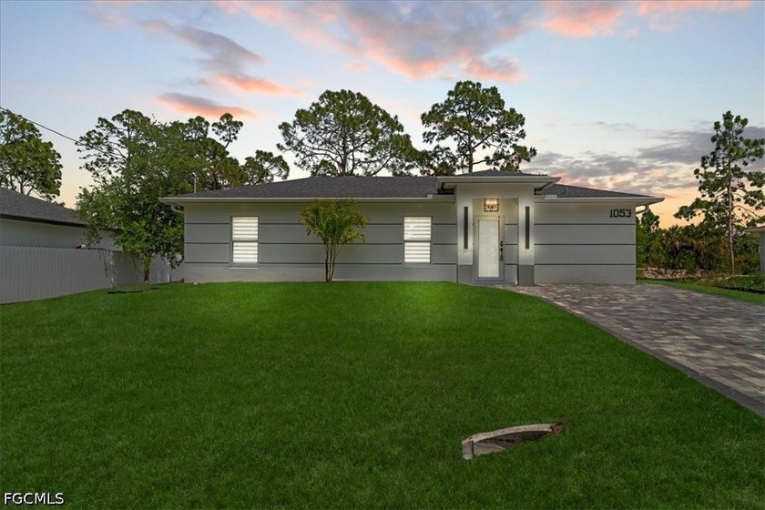 Excellent 3-bedroom, 2-bathroom property with no carpet. It - Beach Home for sale in Lehigh Acres, Florida on Beachhouse.com