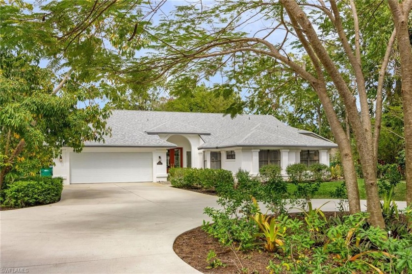 MAJOR PRICE REDUCTION...INVESTORS TAKE NOTICE! Prepare to be - Beach Home for sale in Naples, Florida on Beachhouse.com