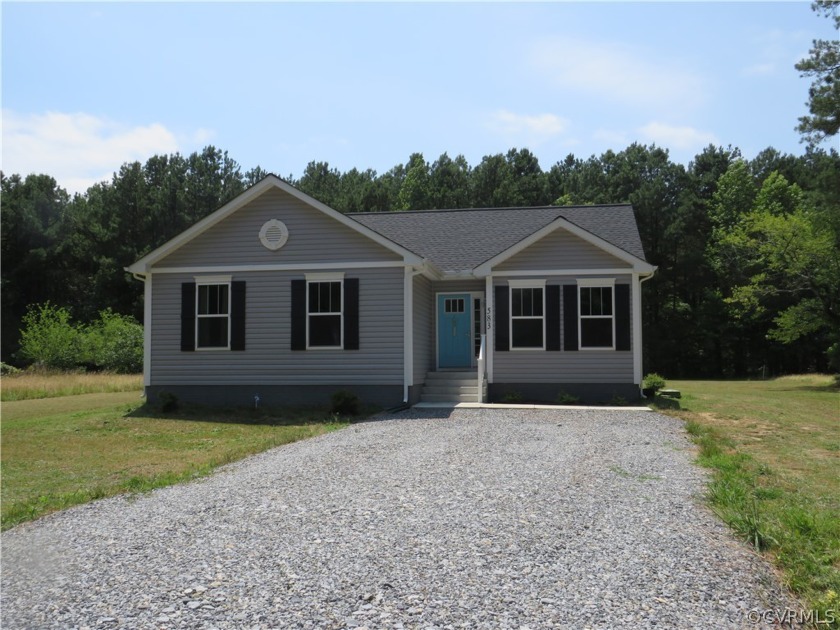 Welcome to Cabin Point! Water access community. This 3-bedroom 2 - Beach Home for sale in Montross, Virginia on Beachhouse.com