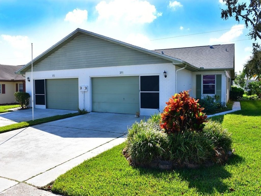 High and Dry! This charming one story villa will not disappoint! - Beach Townhome/Townhouse for sale in Palm Harbor, Florida on Beachhouse.com