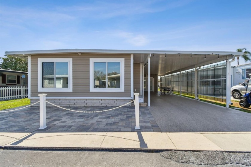 WOW WOW WOW! THIS HOME HAS BEEN COMPLETELY UPDATED FROM FLOOR TO - Beach Home for sale in Largo, Florida on Beachhouse.com