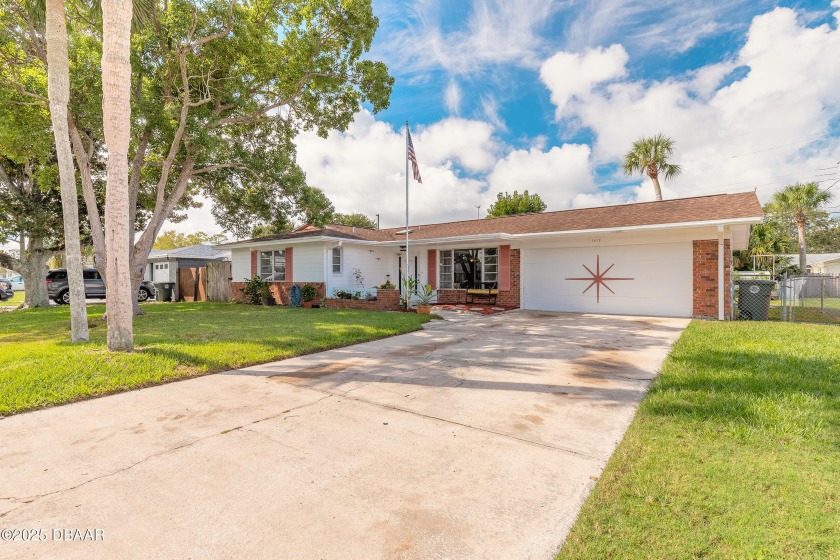 Welcome home to a true 4-bedroom, 3 bath, 2 car garage POOL home - Beach Home for sale in Daytona Beach, Florida on Beachhouse.com