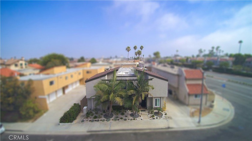 The Bridge Multifamily Team at Cushman  Wakefield is pleased to - Beach Apartment for sale in Huntington Beach, California on Beachhouse.com