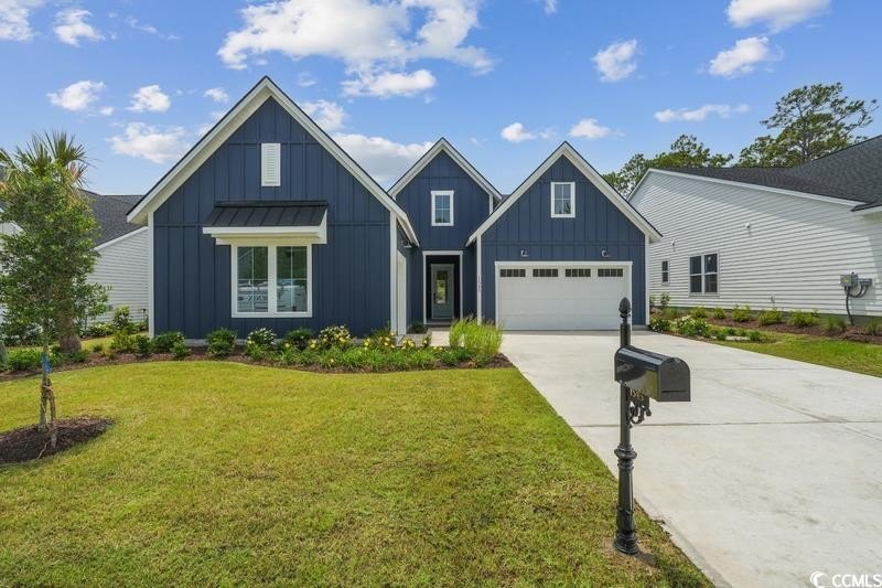 This move-in ready, spacious 3-bedroom, 2.5-bathroom home offers - Beach Home for sale in Shallotte, North Carolina on Beachhouse.com