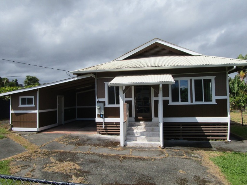 Spacious charming home that has been recently renovated that - Beach Home for sale in Hilo, Hawaii on Beachhouse.com