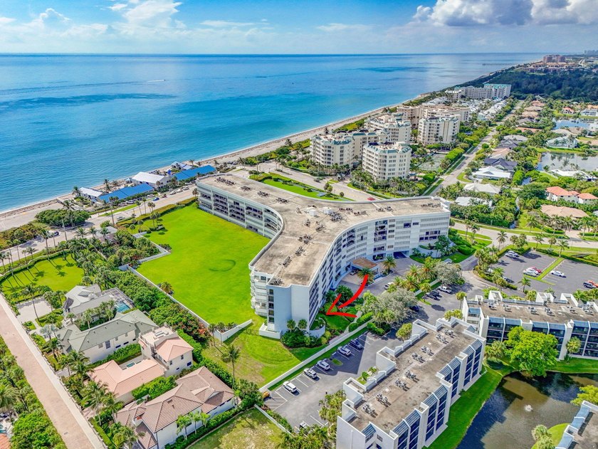 Coastal living at its best in Jupiter! Welcome to this - Beach Condo for sale in Jupiter, Florida on Beachhouse.com