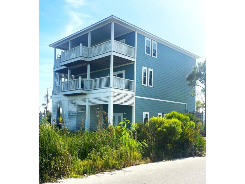 Incredible opportunity to own a beach home on a corner lot with - Beach Home for sale in Cape San Blas, Florida on Beachhouse.com