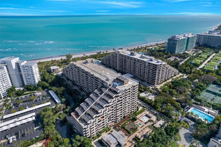 Large 2/2 condo located on Key Biscayne. The community is - Beach Condo for sale in Key Biscayne, Florida on Beachhouse.com