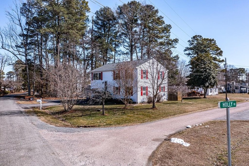 Enjoy this well-maintained home in the waterfront community of - Beach Home for sale in Heathsville, Virginia on Beachhouse.com