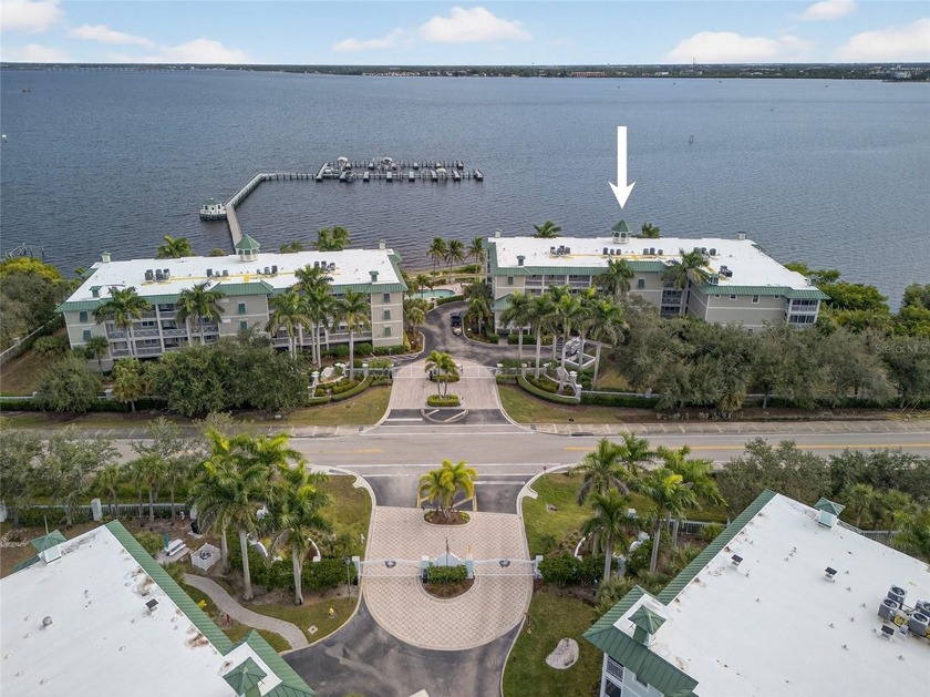 BEAUTIFUL HARBOR VIEWS!! TOP FLOOR 3-BEDROOM, 2.5-BATH CONDO - Beach Condo for sale in Punta Gorda, Florida on Beachhouse.com