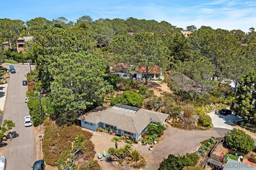 Upper Torrey Pines Terrace is a very special and secluded - Beach Home for sale in Del Mar, California on Beachhouse.com