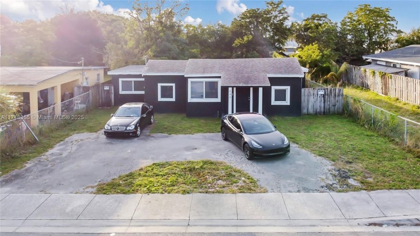 Discover your perfect waterfront starter home on the North Fork - Beach Home for sale in Fort Lauderdale, Florida on Beachhouse.com