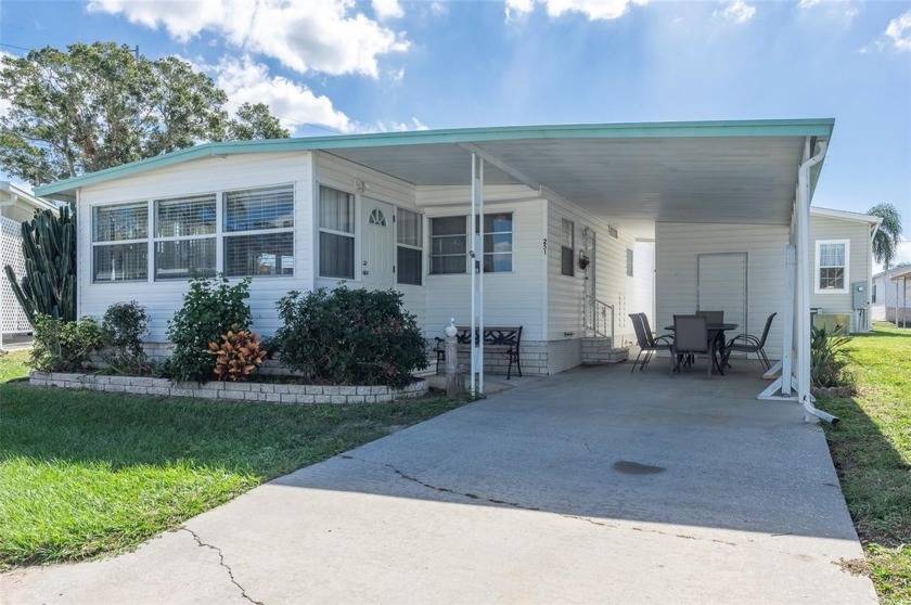 Welcome to Lake Highlander, an exclusive 55+ resident-owned - Beach Home for sale in Dunedin, Florida on Beachhouse.com