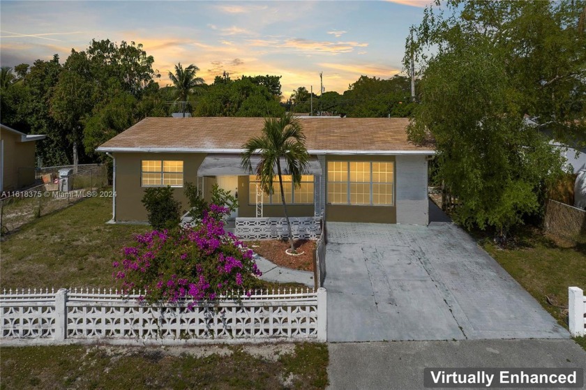 Priced to sell! Updated 3 bed / 2 bath home in Pompano's - Beach Home for sale in Pompano Beach, Florida on Beachhouse.com