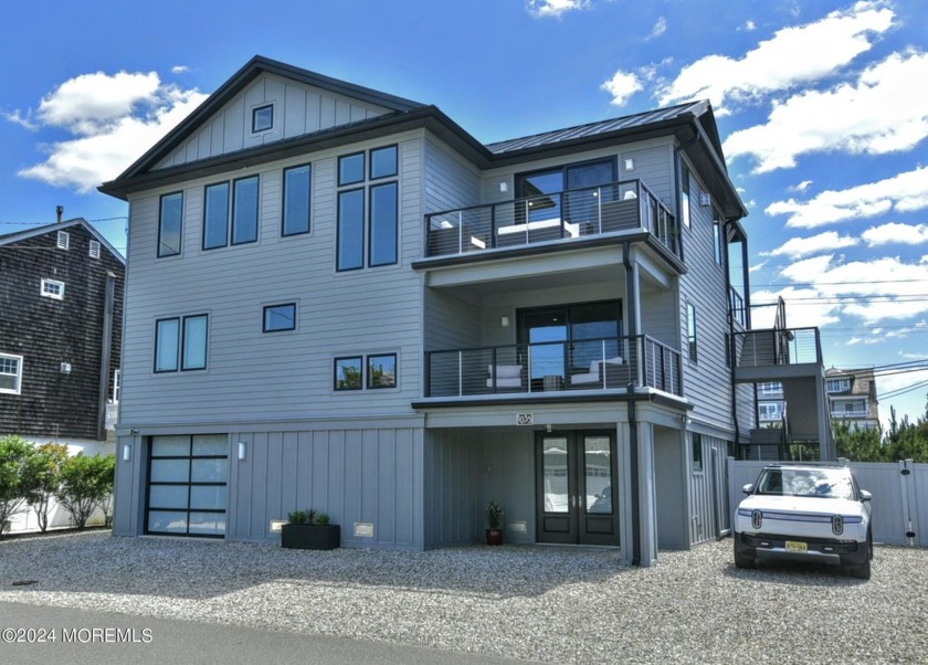 Architectural gem & ultimate summer retreat 4+Br/4Ba Custom - Beach Home for sale in Mantoloking, New Jersey on Beachhouse.com