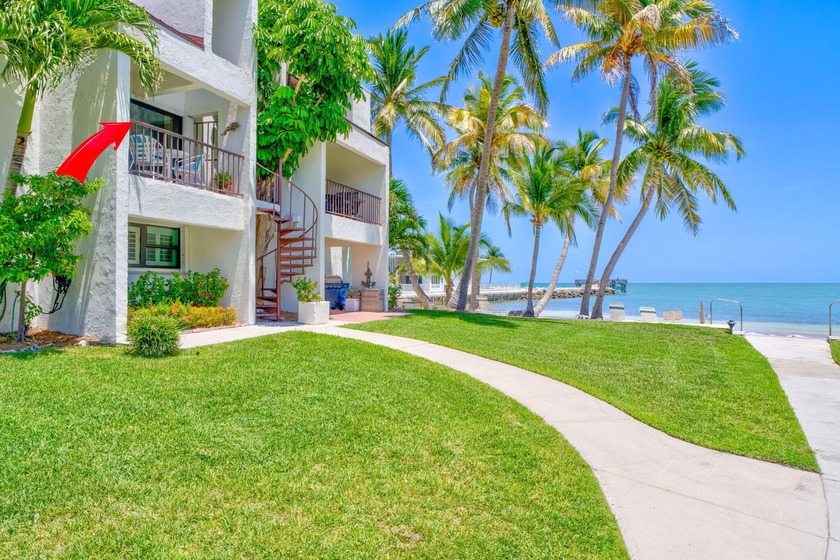 Beautiful open water views and ocean breezes set the tone for - Beach Condo for sale in Key Colony Beach, Florida on Beachhouse.com