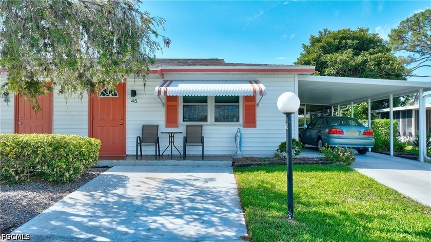 Welcome to Pinewood Condominiums! This stunning condo offers the - Beach Condo for sale in Lehigh Acres, Florida on Beachhouse.com
