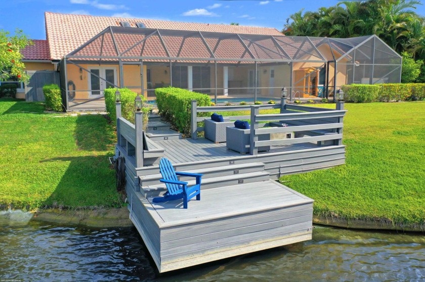 This incredible lakefront property is located in the gated - Beach Home for sale in Wellington, Florida on Beachhouse.com