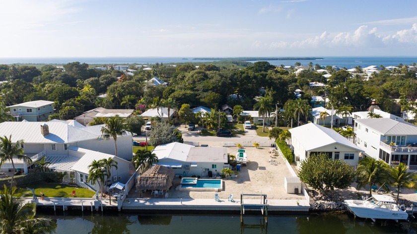 This 2B/1.5B home, located in the desirable neighborhood of - Beach Home for sale in Plantation Key, Florida on Beachhouse.com