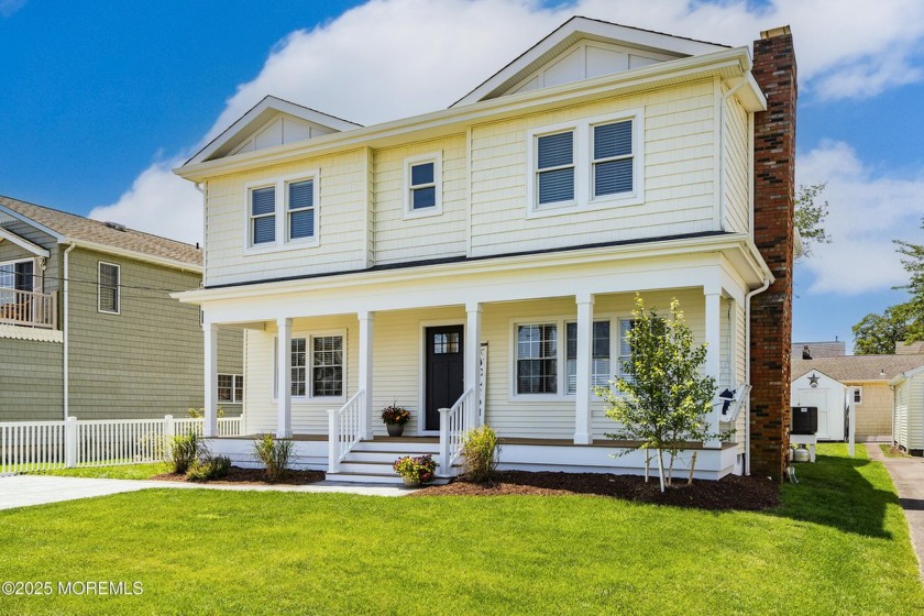 Beautiful Center Hall Colonial TOTALLY UPDATED!!! Gorgeous - Beach Home for sale in Point Pleasant, New Jersey on Beachhouse.com