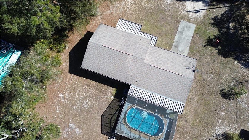 Huge price reduction! This home is move-in ready, comes fully - Beach Home for sale in Crystal River, Florida on Beachhouse.com