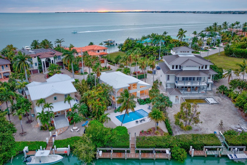 This exquisite 4 Bedroom, 4 Bathroom residence has been - Beach Home for sale in Key Colony Beach, Florida on Beachhouse.com