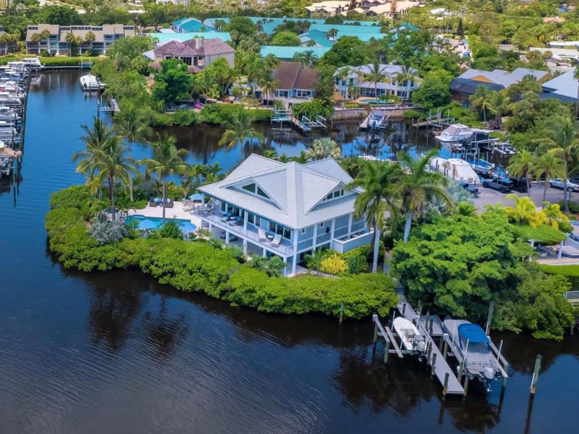 Welcome to your island paradise on Siesta Key. Riegel's Landing - Beach Home for sale in Sarasota, Florida on Beachhouse.com