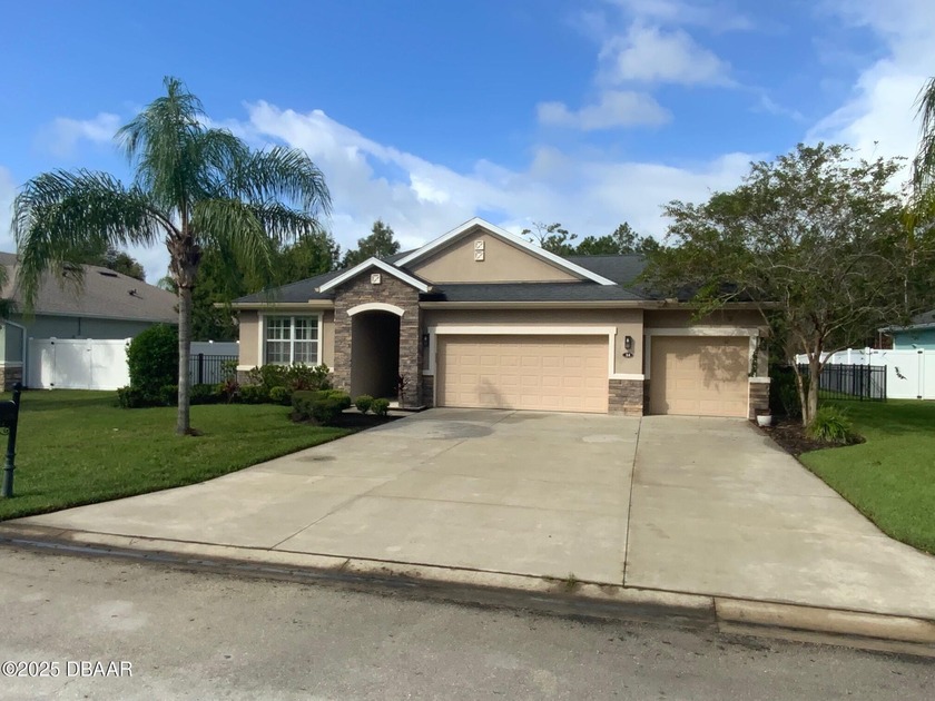 Opportunity knocks!! Located in the heart of Ormond Beach and - Beach Home for sale in Ormond Beach, Florida on Beachhouse.com