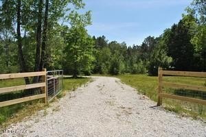 2.7 Acre Lot - Prime Location Near I-10, Canal Rd & Hwy 49 - - Beach Acreage for sale in Gulfport, Mississippi on Beachhouse.com