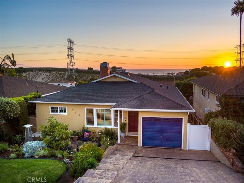 Welcome to your serene 3 bed, 2 bath retreat with an incredible - Beach Home for sale in El Segundo, California on Beachhouse.com