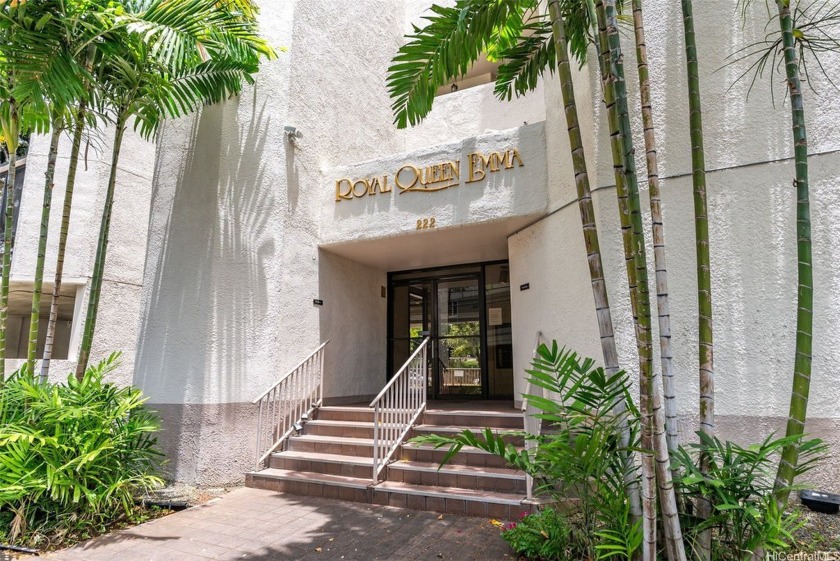 Space is currently configured as a large office with storage - Beach Condo for sale in Honolulu, Hawaii on Beachhouse.com