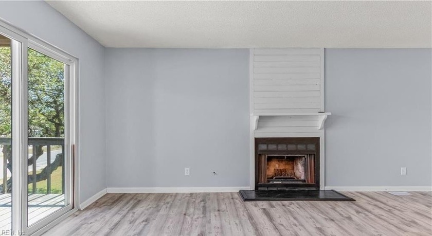 Beautiful Condo in Ocean View - Priced to Sell! Wake up to - Beach Condo for sale in Norfolk, Virginia on Beachhouse.com