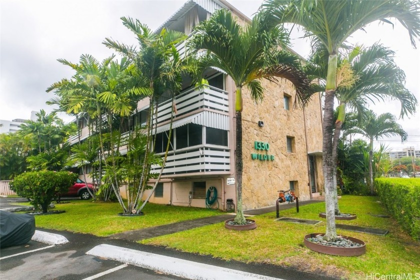 Hideaway retreat in Makiki now available for your new home! - Beach Condo for sale in Honolulu, Hawaii on Beachhouse.com