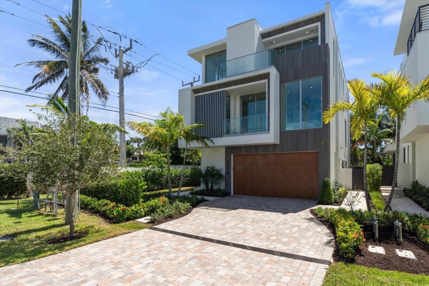 Welcome to the Estates At Ocean Delray! This boutique - Beach Home for sale in Delray Beach, Florida on Beachhouse.com