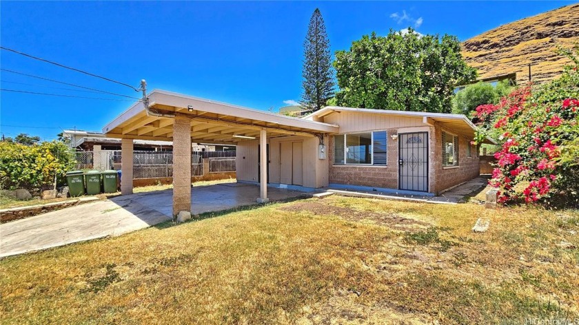 Motivated Sellers!  No maintenance fee, single story home with 3 - Beach Home for sale in Waianae, Hawaii on Beachhouse.com