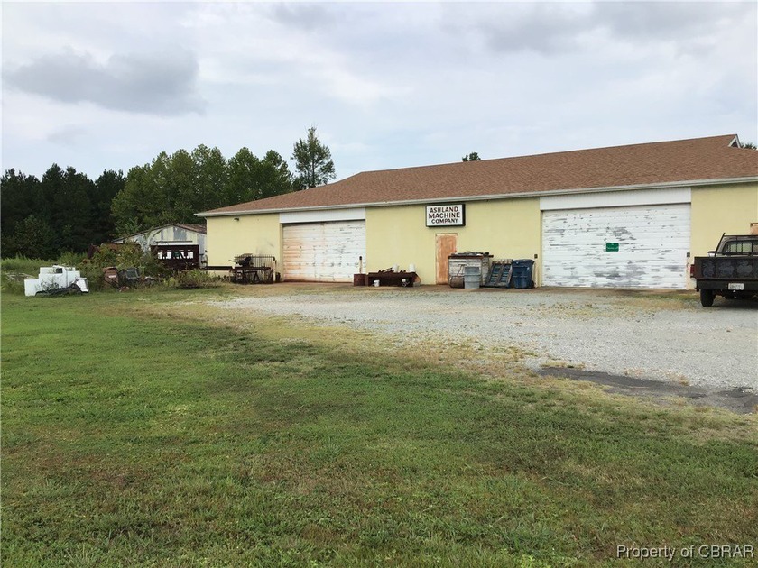 This building was used as a machine shop and comes with an - Beach Lot for sale in Gloucester, Virginia on Beachhouse.com