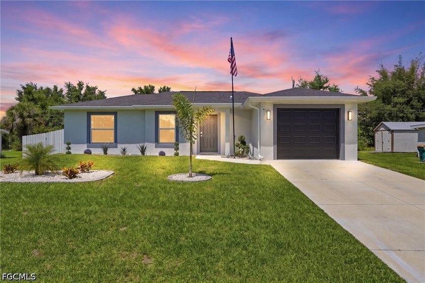 Take advantage of this opportunity to own this 2-bedroom, 2-bath - Beach Home for sale in Punta Gorda, Florida on Beachhouse.com