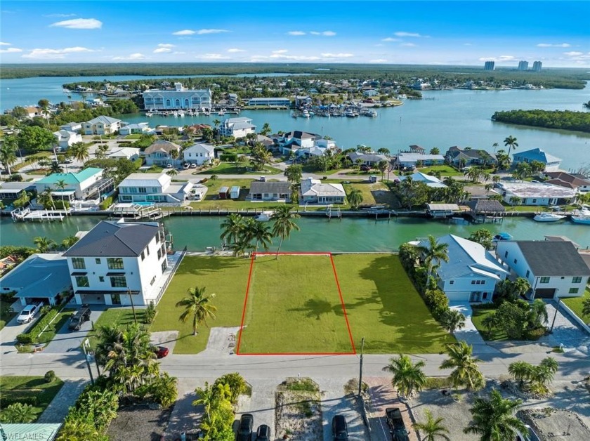 Come Live the Naples Lifestyle in the Isles of Capri and Build - Beach Lot for sale in Naples, Florida on Beachhouse.com