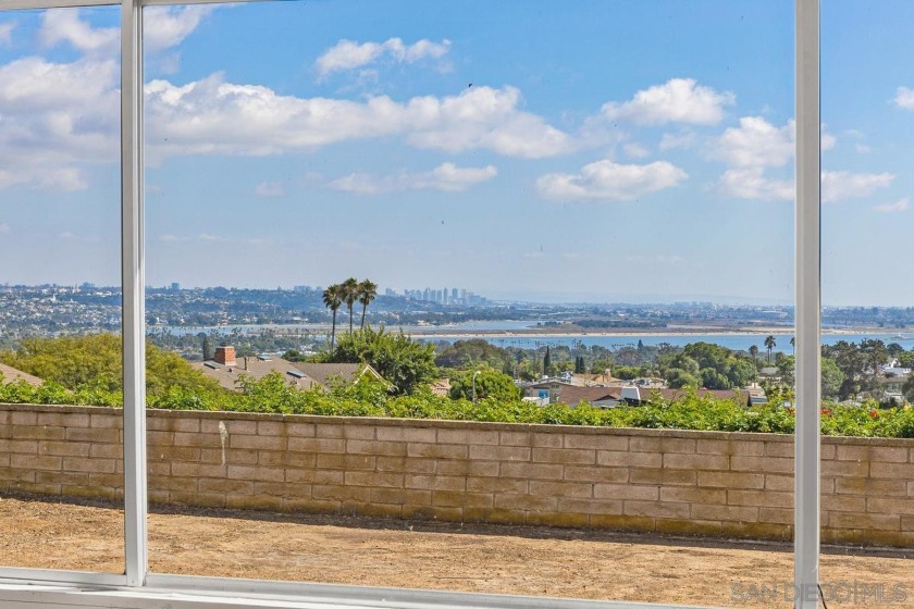 Enjoy spectacular views of Mission Bay, the city, nightlights - Beach Home for sale in San Diego, California on Beachhouse.com