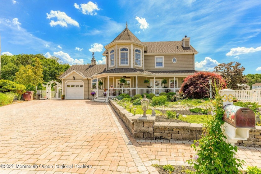 Welcome Home. You can enjoy evenings on the front wrap around - Beach Home for sale in Bayville, New Jersey on Beachhouse.com