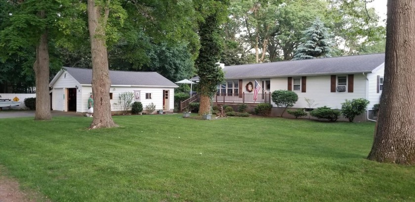 Pentwater Village-This is a well-kept home located in the heart - Beach Home for sale in Pentwater, Michigan on Beachhouse.com