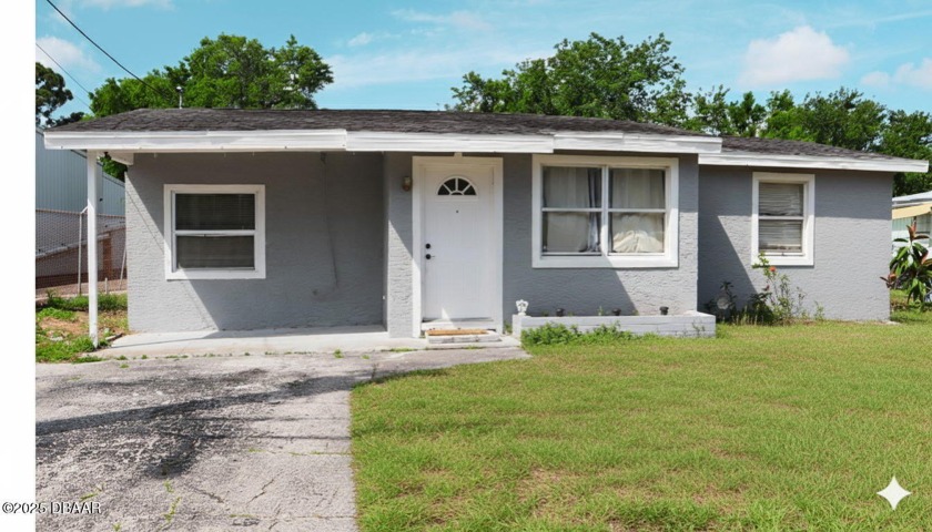 SELLER MOTIVATED & Priced to sell! Perfect for first time home - Beach Home for sale in South Daytona, Florida on Beachhouse.com