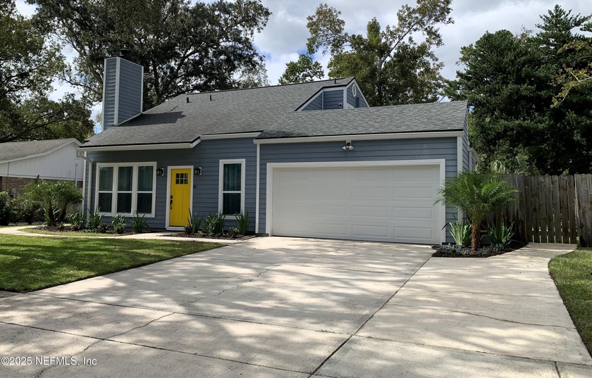 Well maintained 4 BR / 3 full bath home on tidal creek. No HOA - Beach Home for sale in Jacksonville, Florida on Beachhouse.com