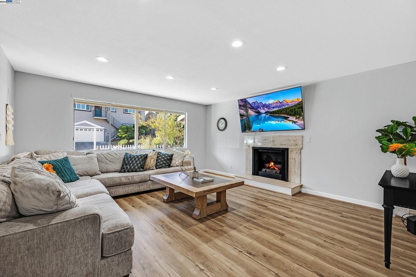 Views, views, and more views! Come see this exceptional - Beach Lot for sale in Castro Valley, California on Beachhouse.com