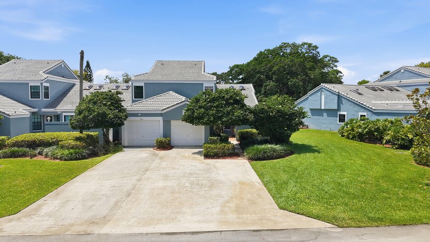 This lovely 3 bed/2.5 bath, corner townhome in the highly - Beach Townhome/Townhouse for sale in Tamarac, Florida on Beachhouse.com