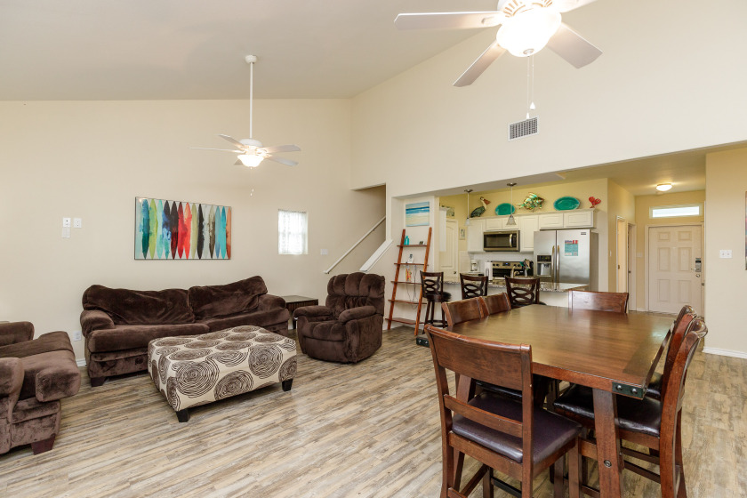 HUGE SALTWATER POOL, KIDDIE POOL, PLAYGROUND AND MORE - Beach Vacation Rentals in Corpus Christi, Texas on Beachhouse.com